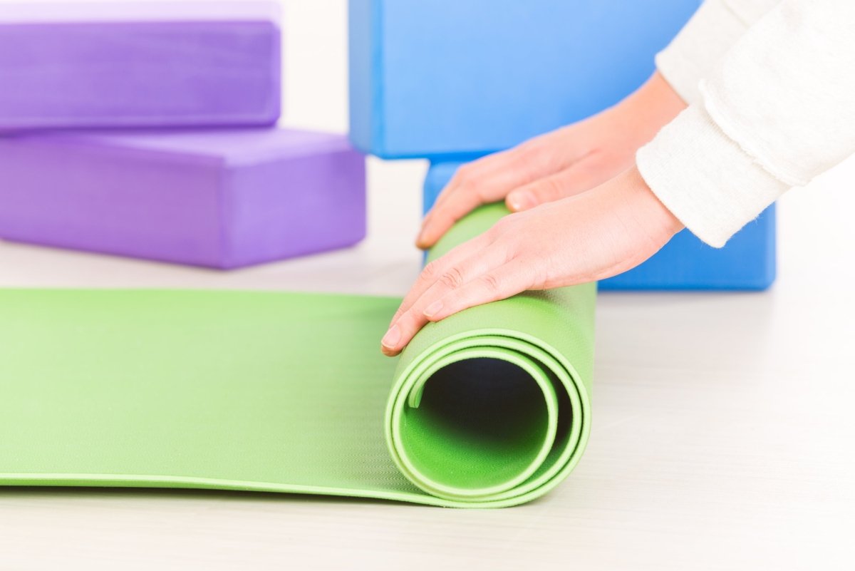 Plant Based Cleaner for Yoga Mats & Fitness Equipment + Towel - Well LifeHome Products